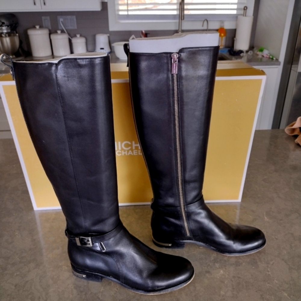 Michael Kors Black Leather Boots - Picture 5 of 8